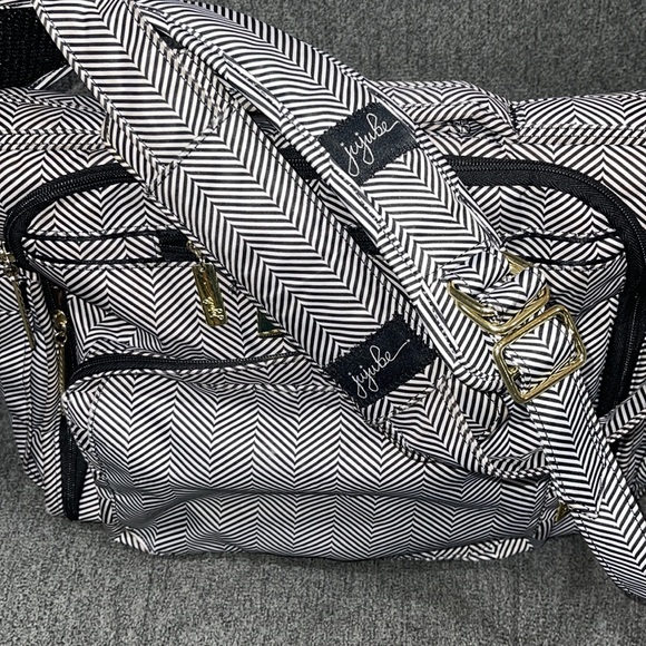 Jujube Queen of the Nile diaperbag - Picture 3 of 13